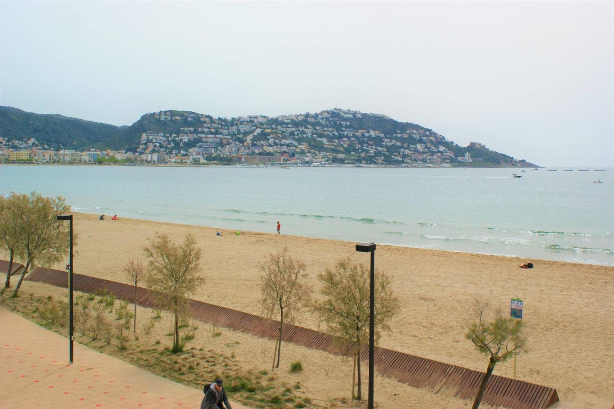 Apartamento Primera Linea Roses Con Vistas Al Mar Av-09 外观 照片